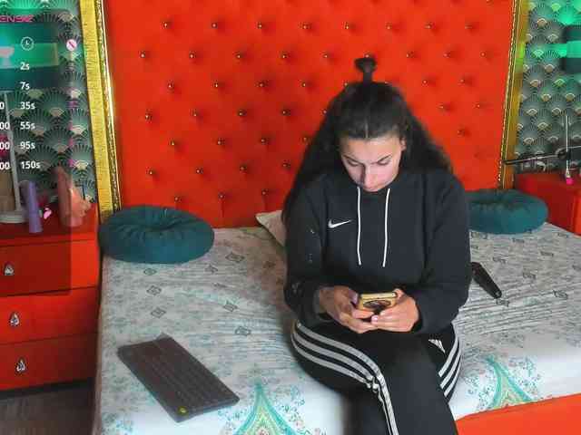 -VALERIIAA- webcam
