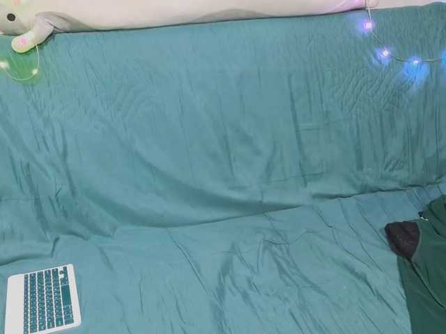 EkateRriga live cam on BongaCams