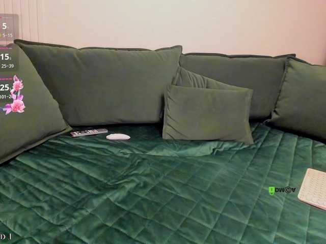 S0FlA live cam on BongaCams