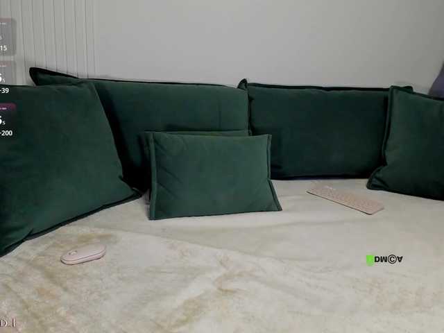 S0FlA live cam on BongaCams