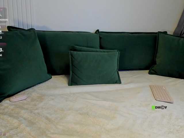 S0FlA live cam on BongaCams