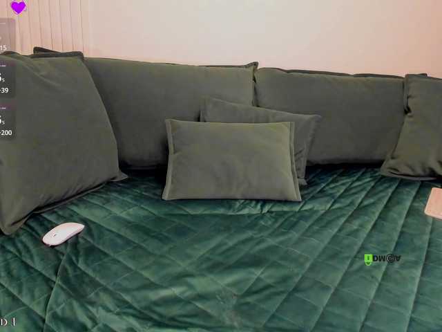 S0FlA live cam on BongaCams