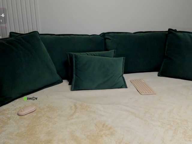 S0FlA, live now on BongaCams