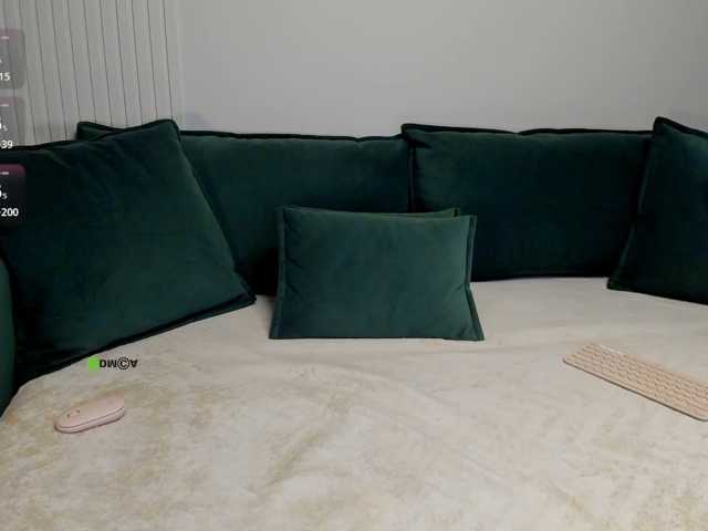 S0FlA, live now on BongaCams