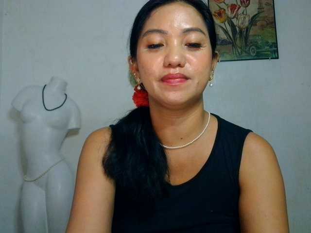 Jennahshampoo, 41 y/o - Live Cam on BongaCams