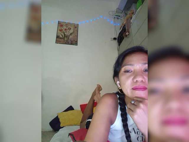 jennahshampoo's BongaCams show and profile