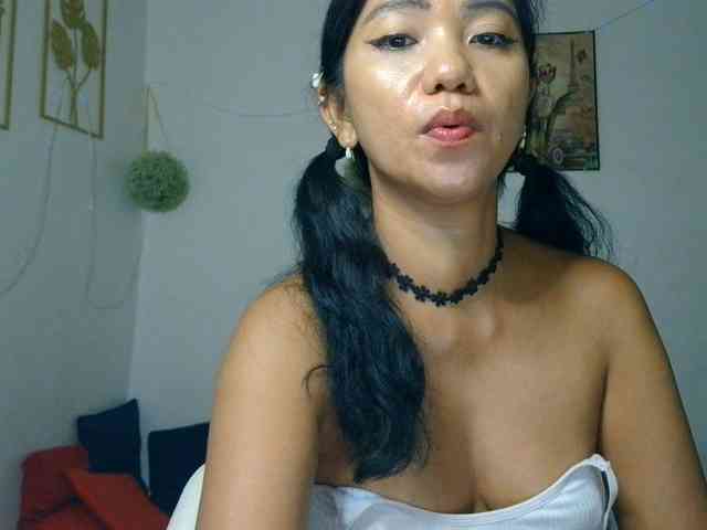 Tina_Jade webcam