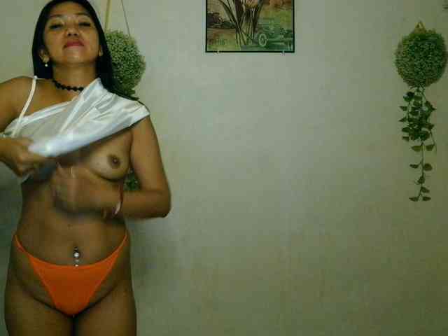 Tina_Jade webcam