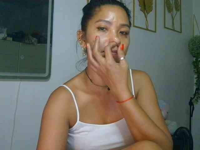 Tina_Jade webcam
