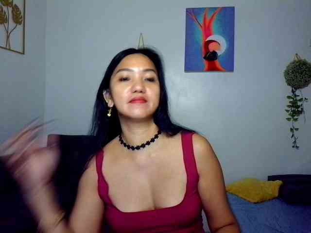 Tina_Jade