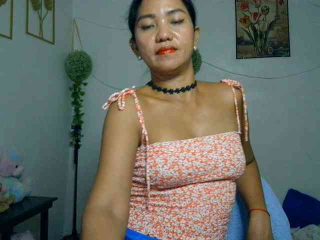 Model: Tina_Jade