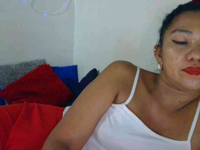 Tina_Jade