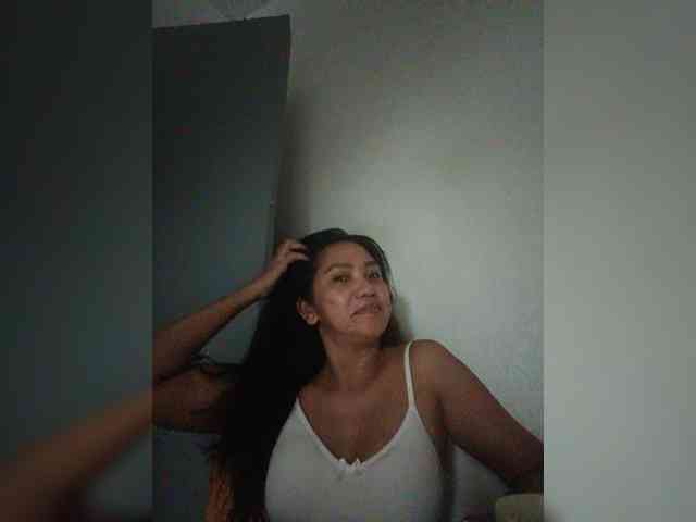 Tina_Jade webcam