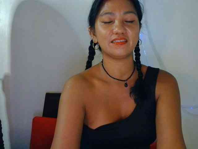 Tina_Jade webcam