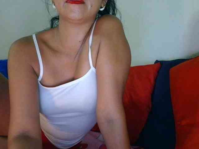 Tina_Jade