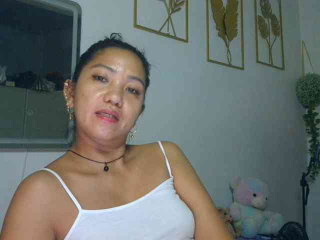Tina_Jade