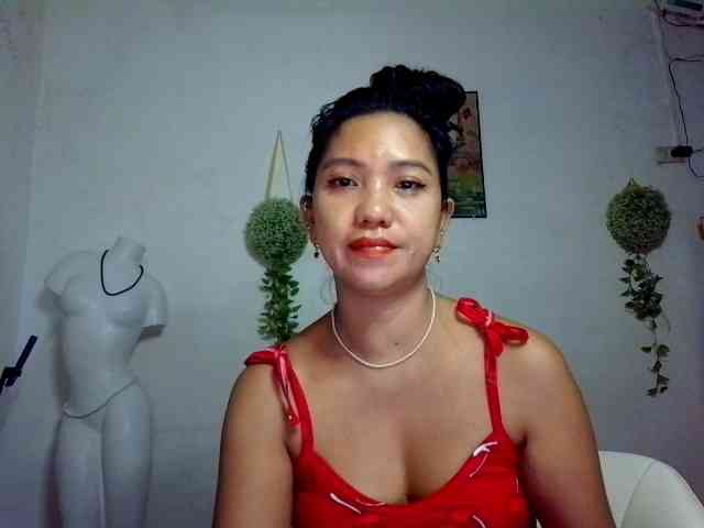 jennahshampoo Live Webcam on BongaCams