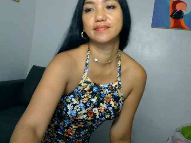 Tina_Jade