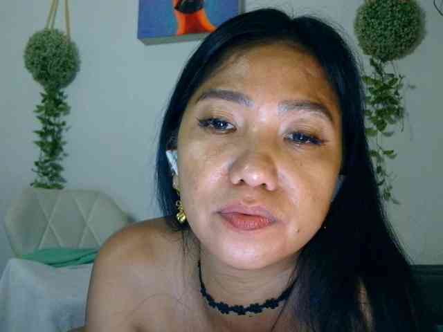 Tina_Jade