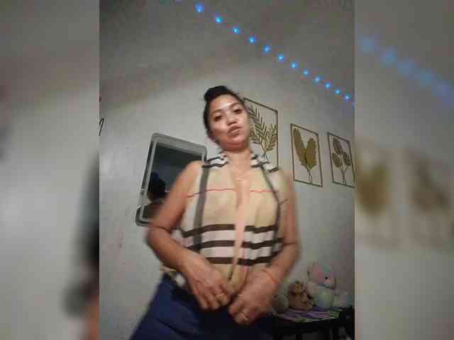 Tina_Jade webcam