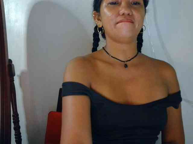 Tina_Jade webcam