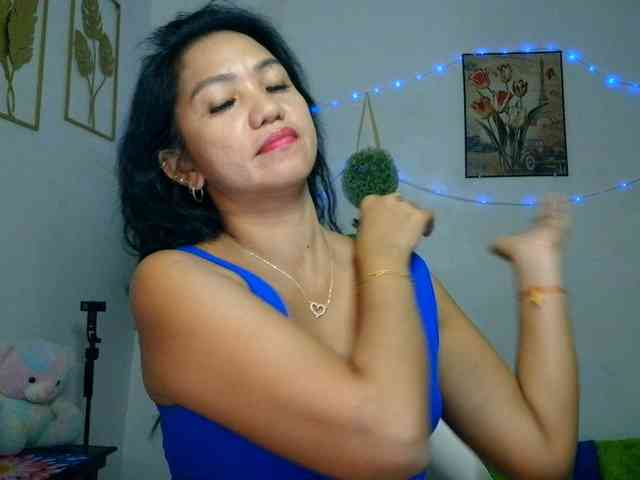 Tina_Jade