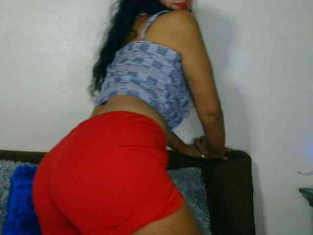 Tina_Jade webcam