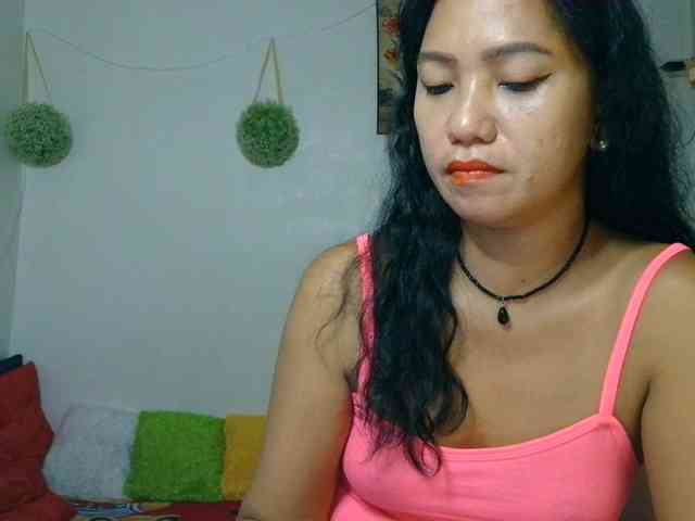 Model: Tina_Jade