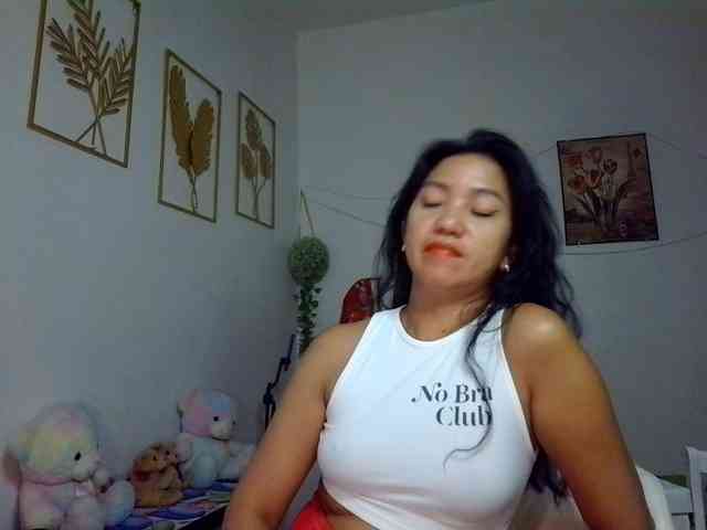 Tina_Jade webcam