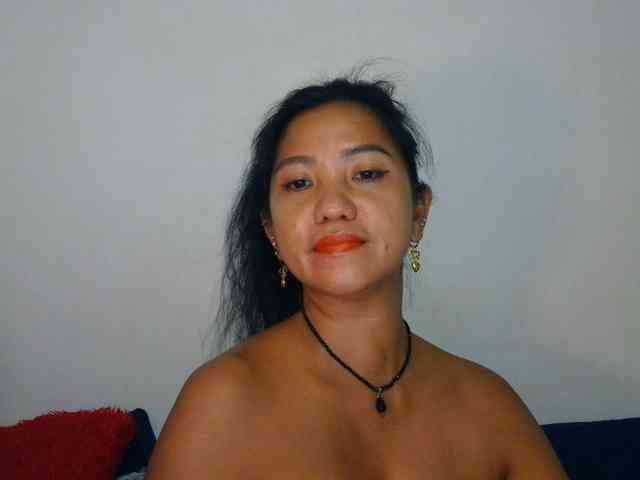 Tina_Jade