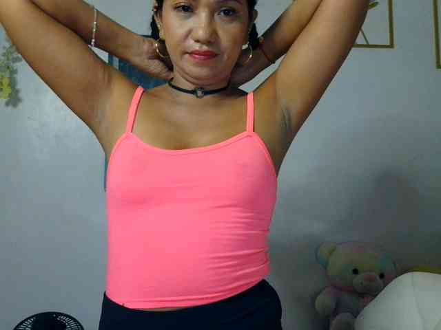 Tina_Jade webcam