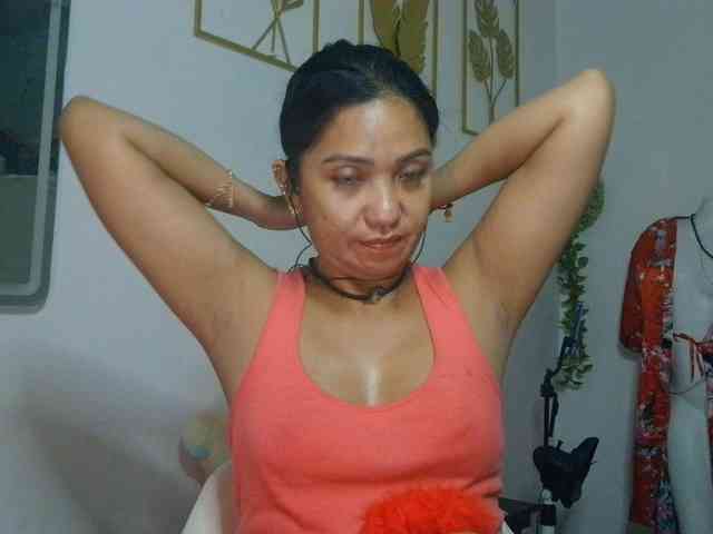 Tina_Jade webcam