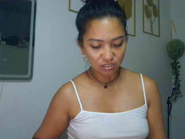 Tina_Jade webcam