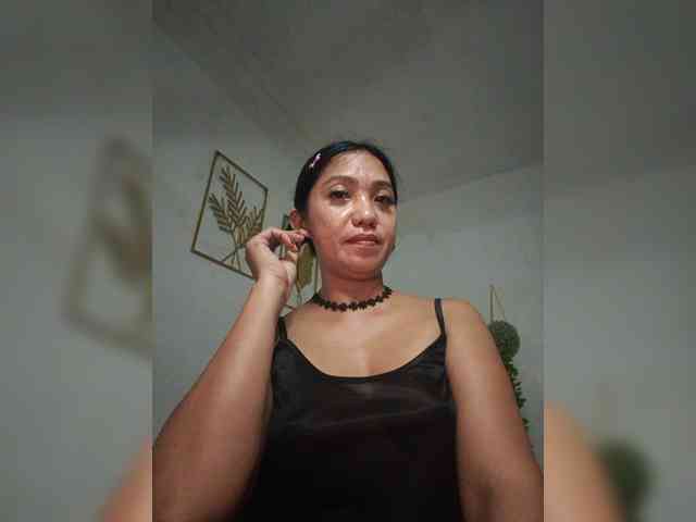Tina_Jade webcam