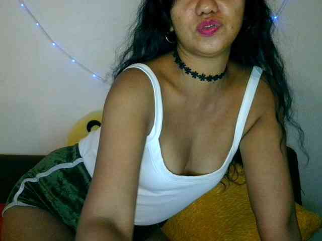 Tina_Jade webcam