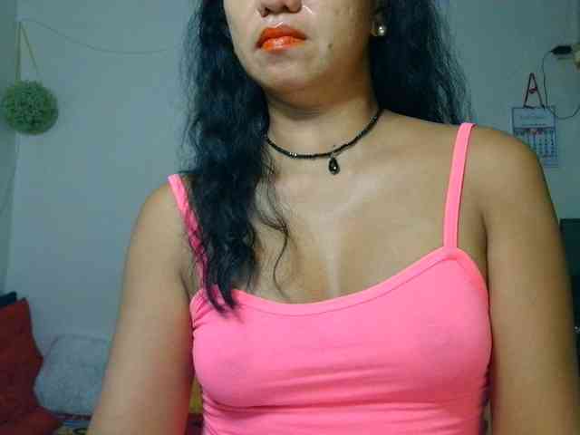 Model: Tina_Jade