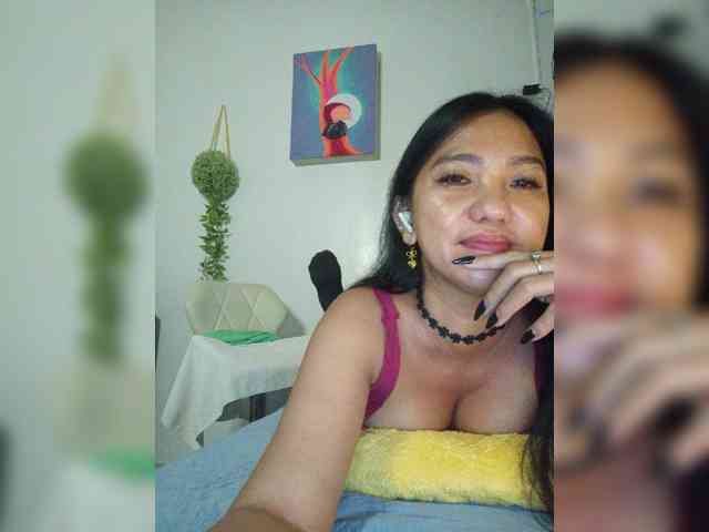 Tina_Jade