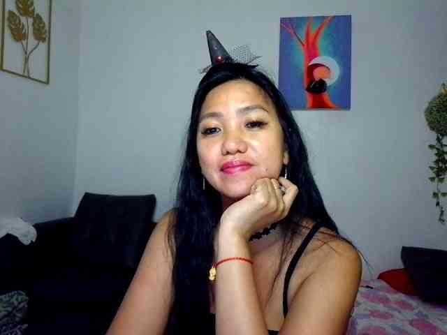 Tina_Jade