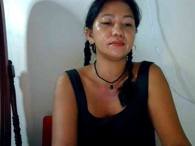 Tina_Jade