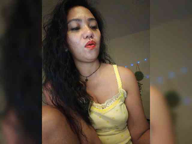 Model: Tina_Jade