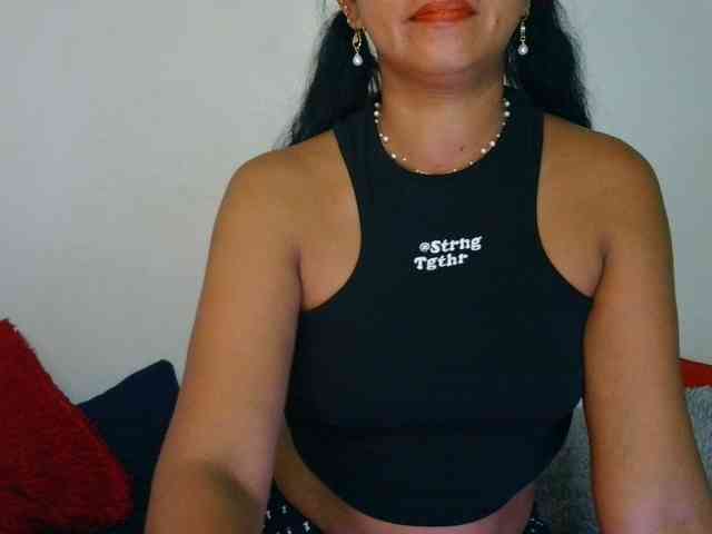 Tina_Jade webcam
