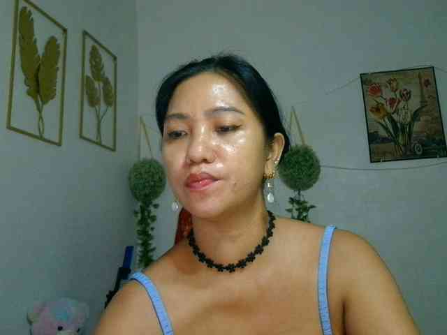 Model: Tina_Jade