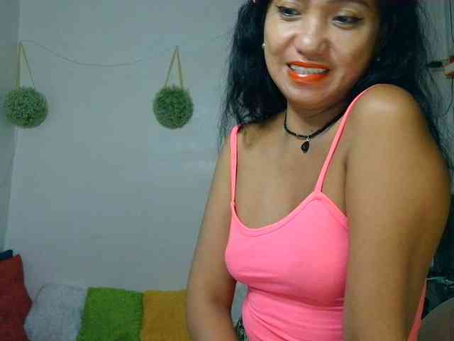 Tina_Jade webcam