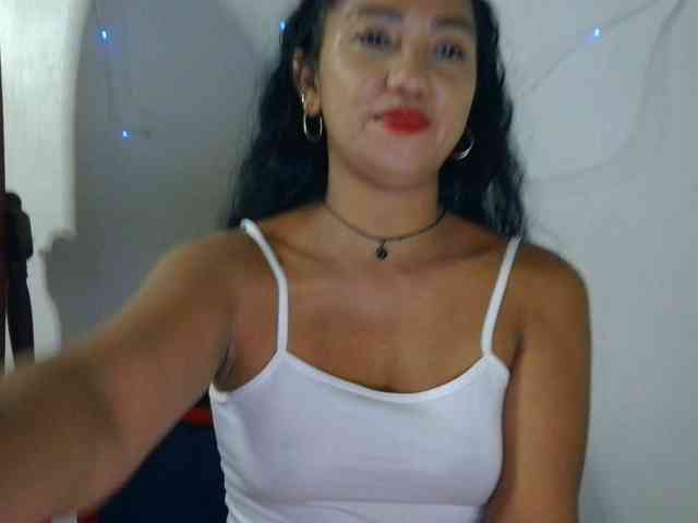 Tina_Jade