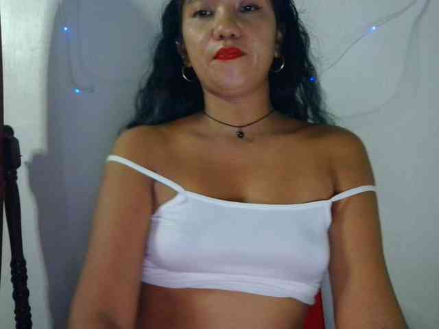 Tina_Jade