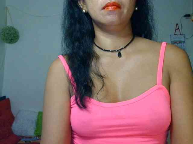 Tina_Jade webcam