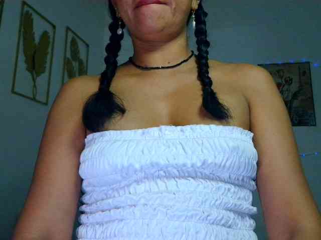 Tina_Jade webcam