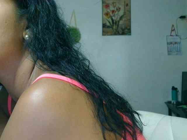 Tina_Jade webcam