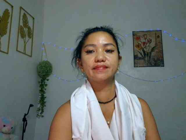 Model: Tina_Jade