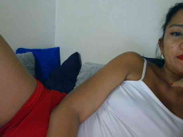 Tina_Jade